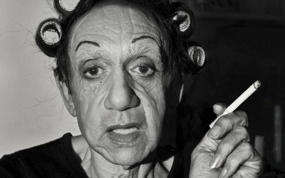 Photography Never Dies/ Catherine Balet, z serii Looking for the Masters in Ricardo’s golden shoes -