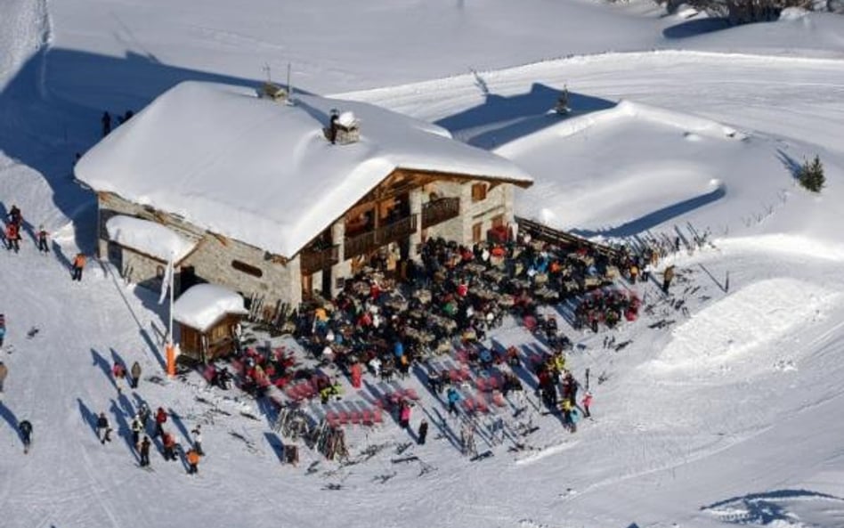 Na zdjęciu górska kawiarnia we francuskich Alpach