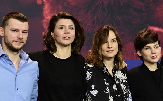 Małgorzata Szumowska z aktorami z "Twarzy" - Mateuszem Kościukiewiczem, Agnieszką Podsiadlik (druga 