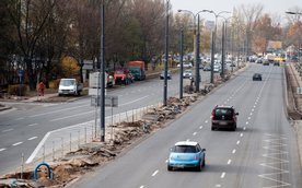 Pomiędzy jezdniami na ul. Grochowskiej zieleń zastąpi beton