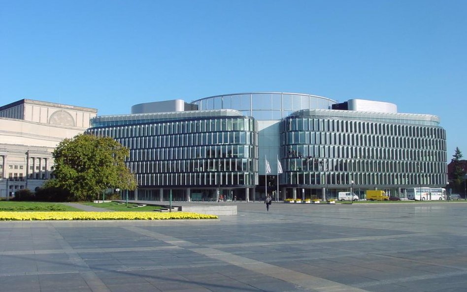 Metropolitan został sprzedany za 190 milionów euro