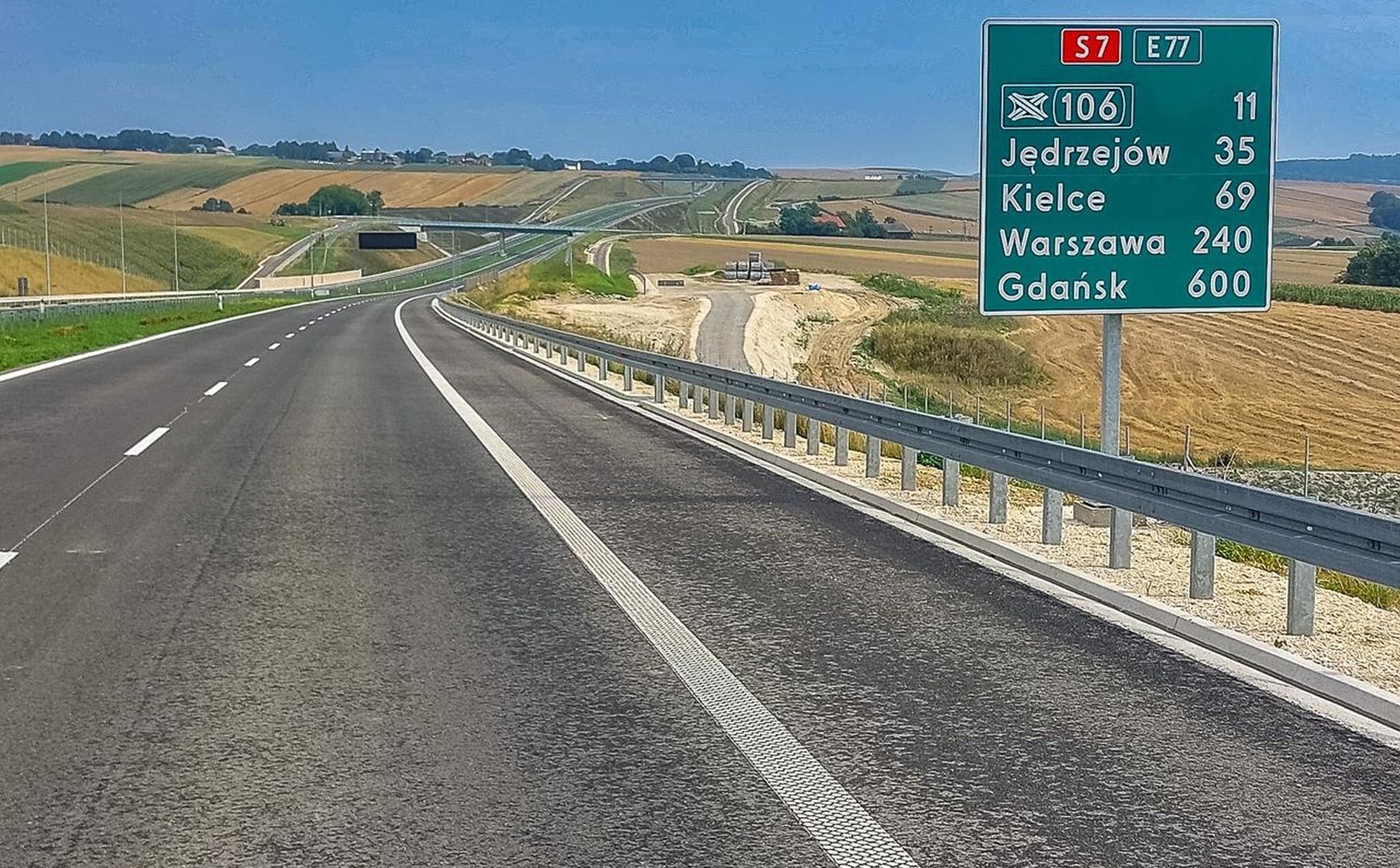 Oddana w 2024 r. droga ekspresowa pomiędzy Krakowem a Warszawą wciąż wymaga poprawek