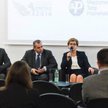 O finansach samorządów dyskutowali: Paweł Lisowski (od lewej), Paweł Bizoń, Barbara Sajnaj oraz Piot