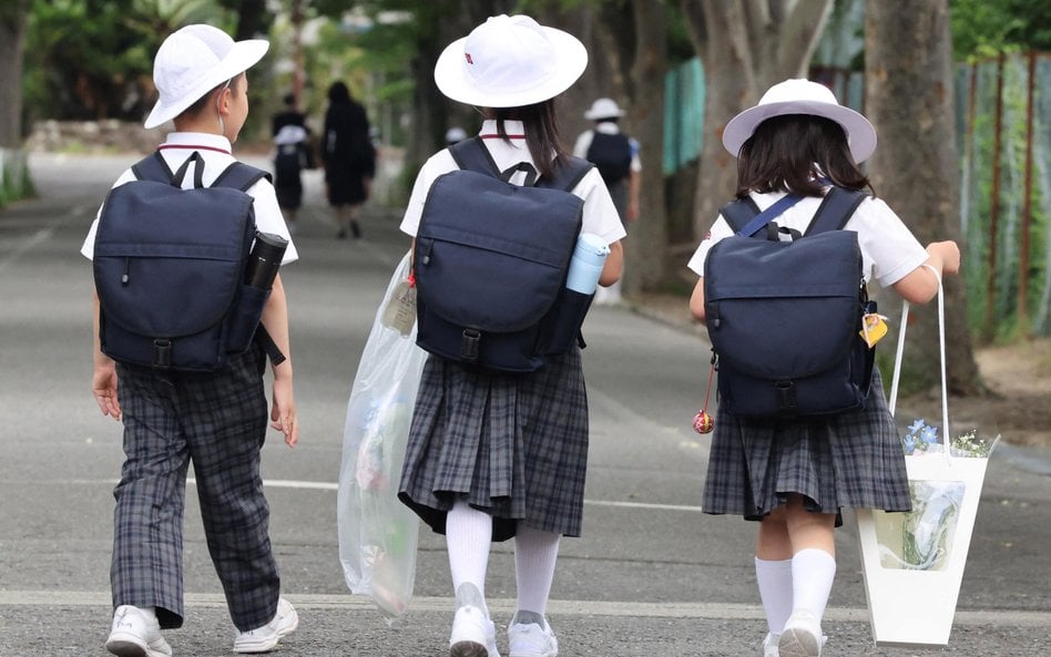 W Japonii dzieci jest coraz mniej, a seniorów - coraz więcej