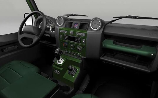 Defender V8 Churchill Edition