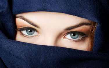 Francja: 29 proc. muzułmanów wybiera szariat
