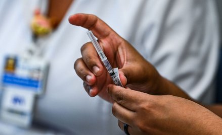 Koronawirus. Czy potrzebna będzie trzecia dawka szczepionki na COVID?