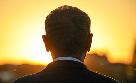 Gdyby w Polsce wprowadzić takie przepisy, jak na Węgrzech, Donald Tusk musiałby się pożegnać po wybo