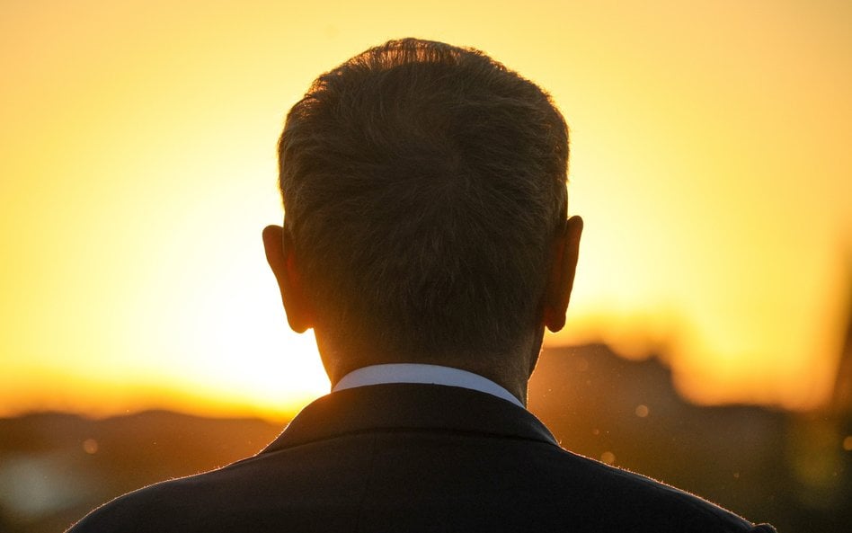 Gdyby w Polsce wprowadzić takie przepisy, jak na Węgrzech, Donald Tusk musiałby się pożegnać po wybo