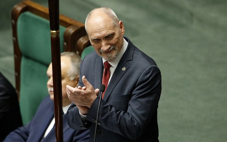 Macierewicz: Wyborcy Konfederacji to są ludzie bardzo patriotyczni, tylko z małym rozeznaniem rzeczywistości