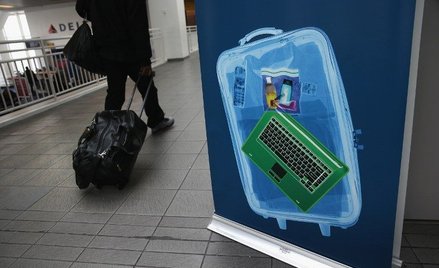 USA: Dziewczęta w legginsach nie wpuszczone na pokład samolotu United Airlines