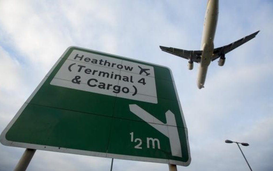 Wzrost ruchu na Heathrow, konieczny trzeci pas