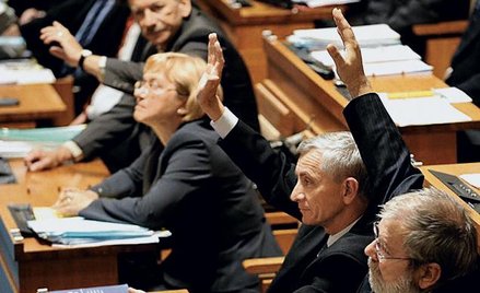 Za Traktatem głosowało 54 z 79 obecnych na sali senatorów (fot: Filip Singer)