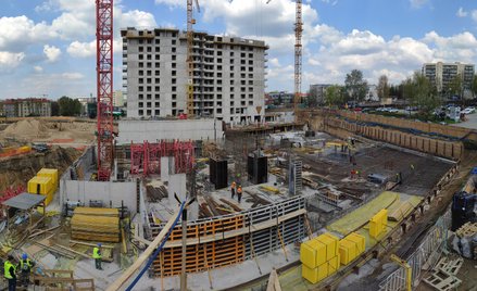 Deweloperzy w maju wciąż nie rwali się do budowania