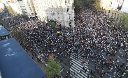 Węgry: Tysiące ludzi na demonstracji przeciwko Orbanowi