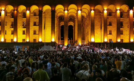 Wielki protest w Gruzji. Próba szturmu na parlament