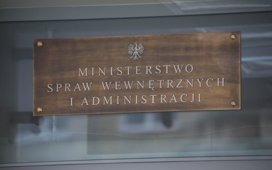 Dezubekizacja odwracana ścieżką administracyjną