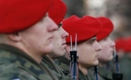 Żołnierzu bądź czujny nawet w kadrach