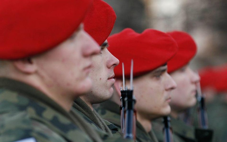 Żołnierzu bądź czujny nawet w kadrach