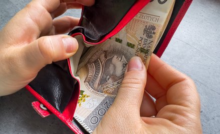 NBP pokazuje prognozy dla rynku pracy, inflacji i gospodarki