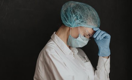 Koronawirus: lekarze apelują o uznanie COViD-19 za chorobę zawodową
