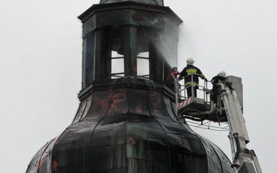 Gorzów Wielkopolski: Prokuratura bada sprawę pożaru katedry