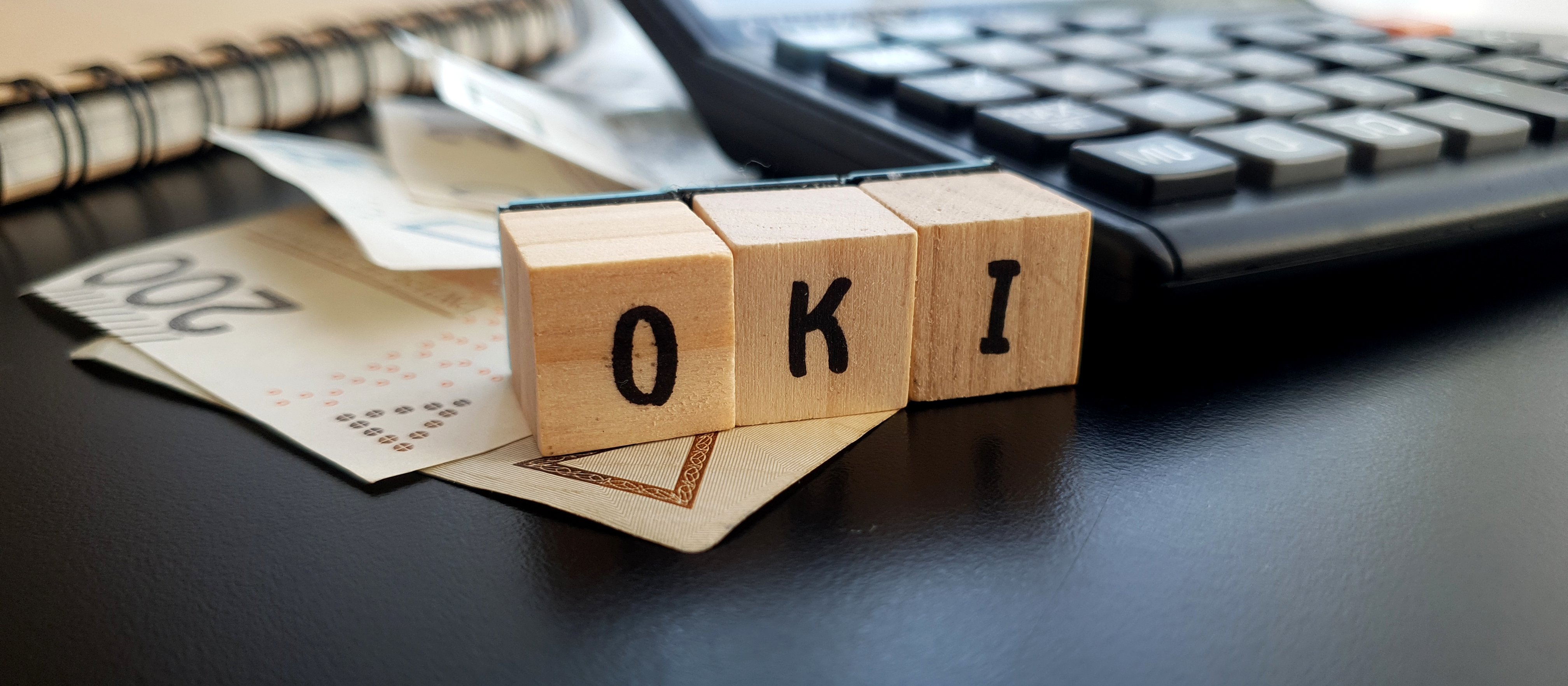Maklerzy ostrzą sobie zęby na miliardy złotych Polaków