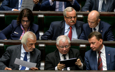 Jarosław Kaczyński przekonał większość posłów PiS do odrzucenia kontrowersyjnego projektu antyaborcy