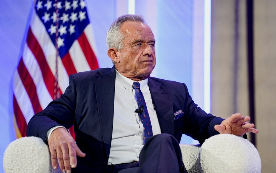 Sekretarz ds. zdrowia Robert F. Kennedy uważa, że zabiegi wspomagające korektę płci są „błędem w szt