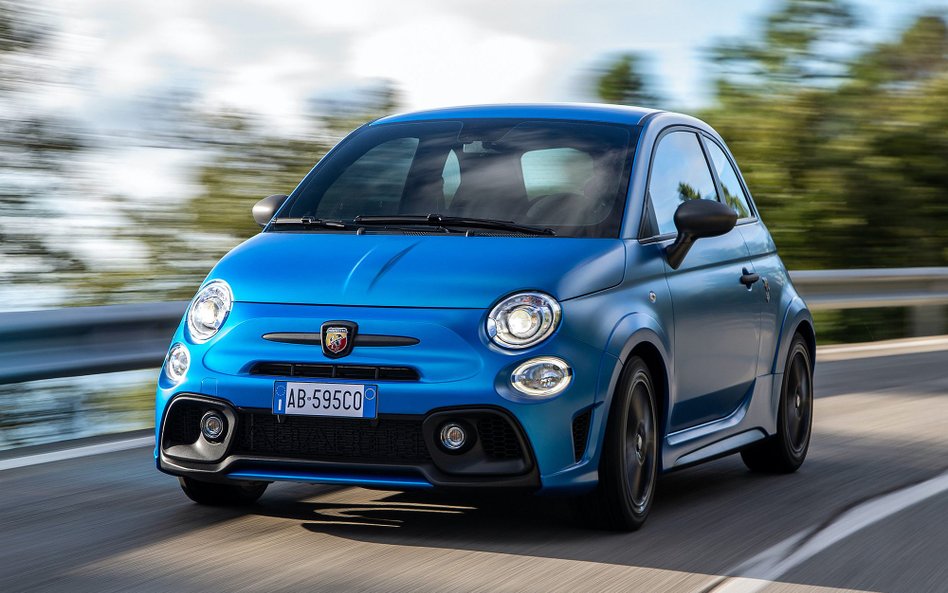 Abarth zmodernizował swój jedyny model