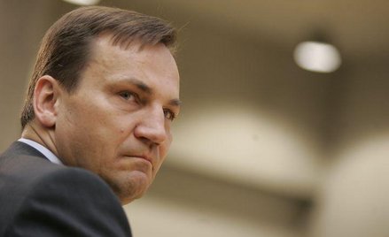Rzecznik białoruskiego MSZ krytykuje Sikorskiego