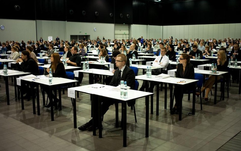 Uczelnie najlepiej przygotowujące do egzaminów na aplikacje prawnicze w 2016
