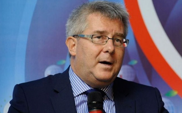 Ryszard Czarnecki: KE traci mandat moralny ws. Polski