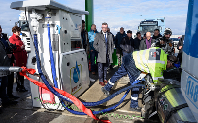 Sankcje uderzyły rykoszetem w stacje LNG dla ciężarówek i ich właścicieli