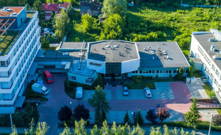Aplisens. Udana akwizycja winduje wyniki