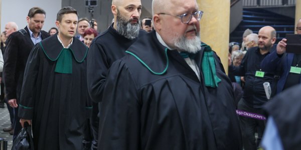 Ksiądz Olszewski i jego prawnicy chcą pozwać Donalda Tuska