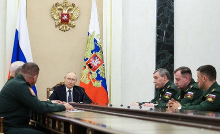 Władimir Putin na spotkaniu z generałami w sierpniu b.r.