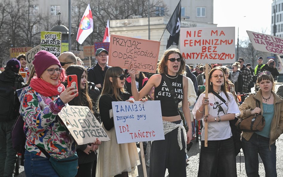 Wśród postulatów znalazło się żądanie otwarcia granic i wsparcia dla migrantów.