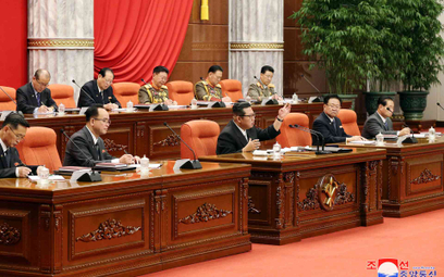 Kim Dzong Un w czasie posiedzenia plenum KC Partii Pracujących Korei