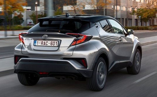 Toyota C-HR (od 2017 r.)