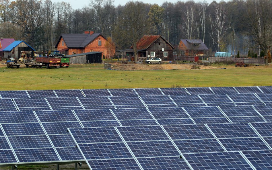 Pierwsza farma fotowoltaiczna na Warmii i Mazurach w Wesołówku koło Wielbarka