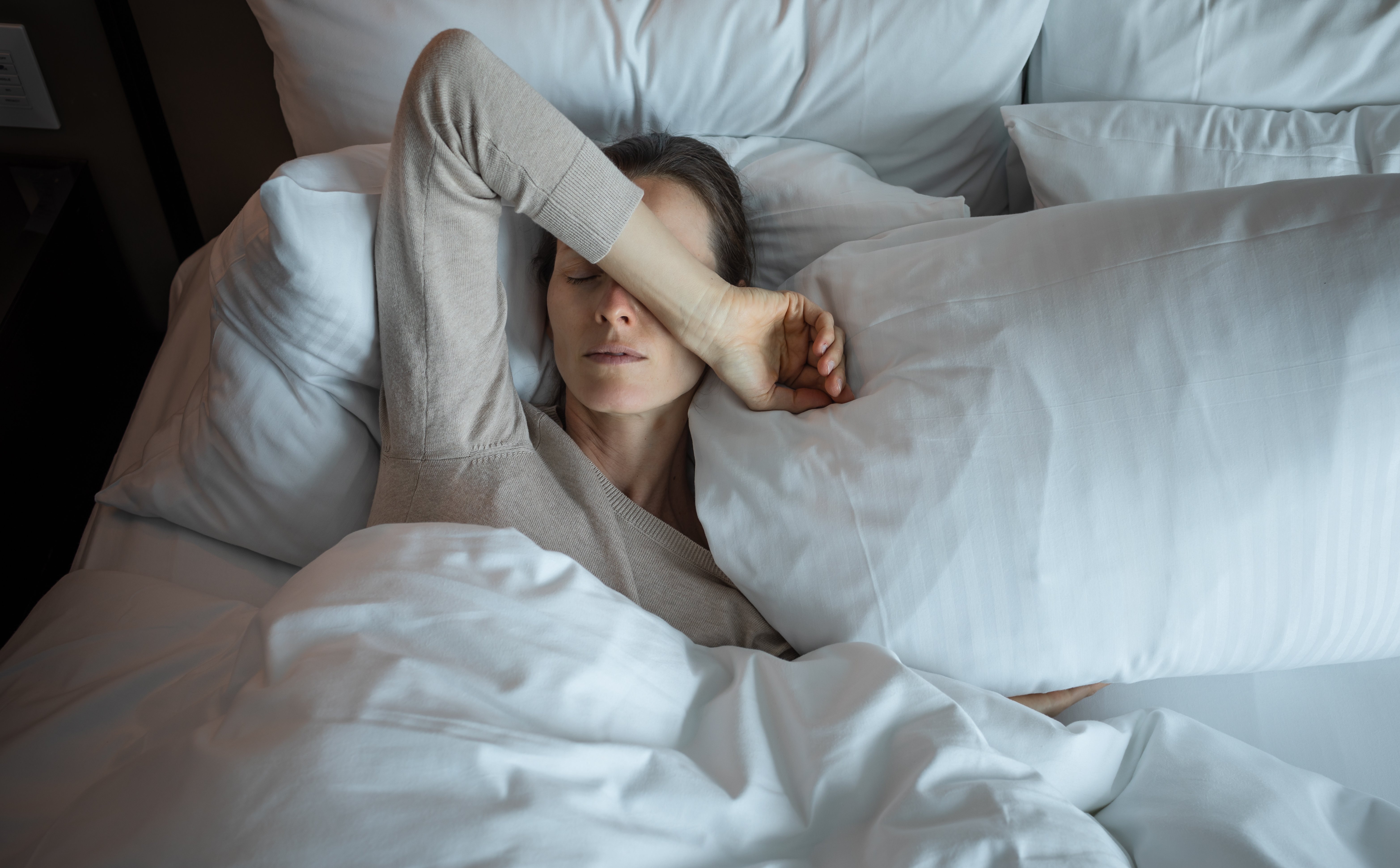 Naukowcy odkryli zaskakującą przyczynę bezsenności. Ma związek z jelitami