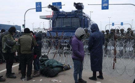 Kryzys na granicy. Wiceszef MSZ: Daleki byłbym od straszenia wybuchem wojny