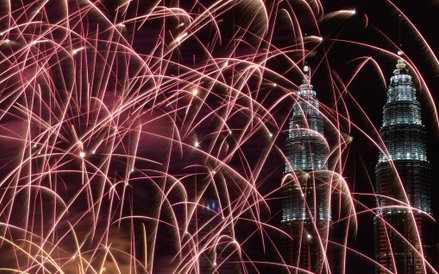 Powitanie 2018 roku w Kuala Lumpur, w Malezji