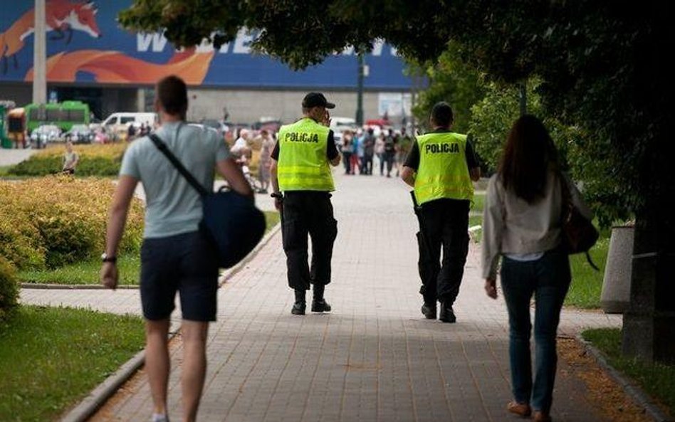 Policjanci masowo odchodzą ze służby