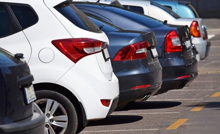 Jaka stawka VAT na miejsce postojowe