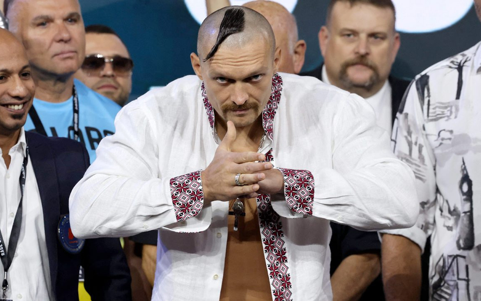 Ołeksandr Usyk przed drugą zwycięską walką z Anthonym Joshuą w Arabii Saudyjskiej w sierpniu ubiegłe