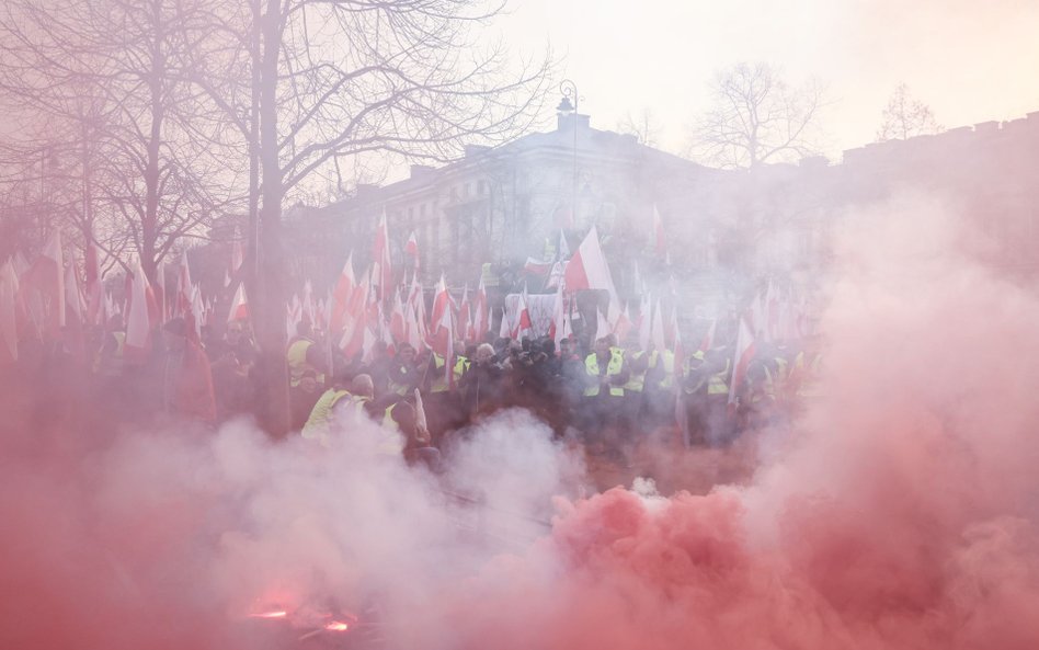 Protest rolników przed KPRM