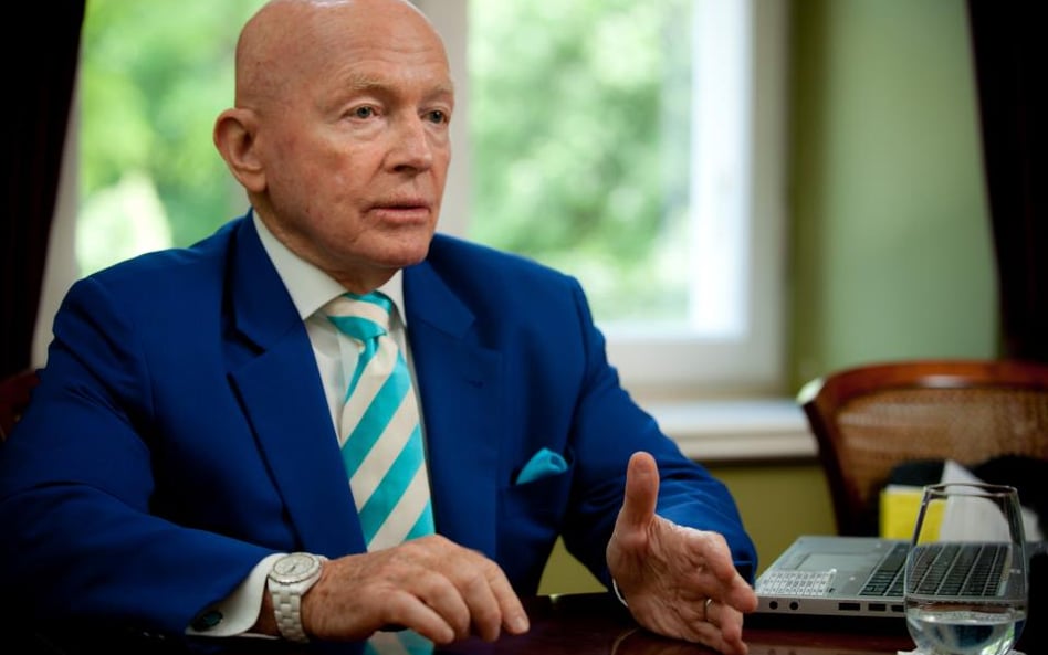 W co zainwestowałby Mark Mobius?