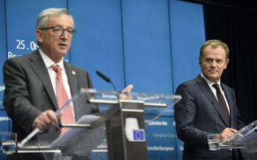Przewodniczący Komisji Europejskiej Jean-Claude Juncker i przewodniczący Rady Europejskiej Donald Tu